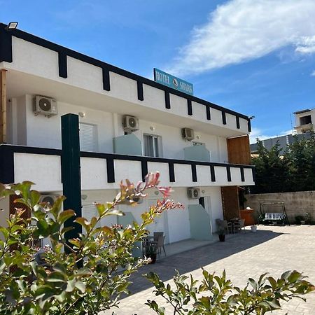 Seahorse Hotel Ksamil Kültér fotó